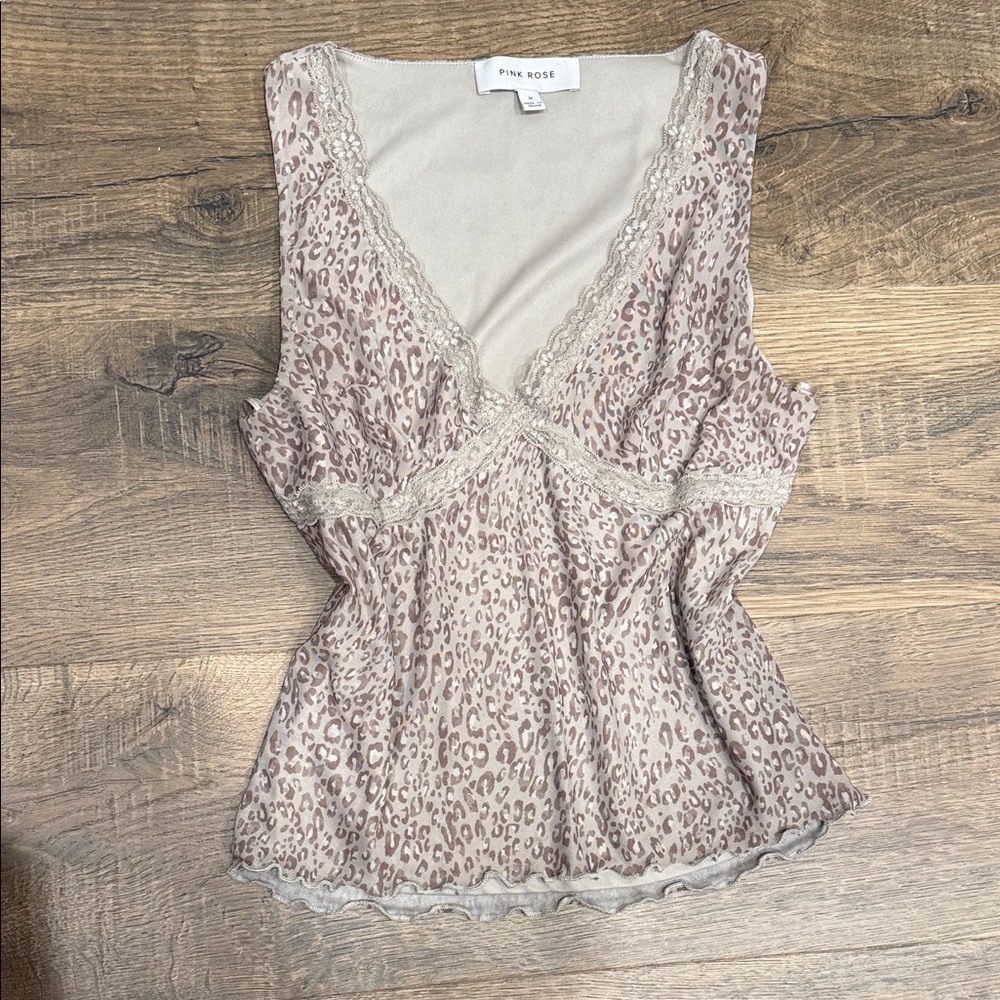 Pink Rose Women's Beige Leopard Blouse